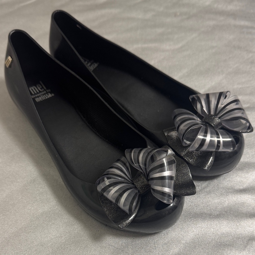 Melissa Mel by Melissa Girl’s Black Bow Flats in Size 4